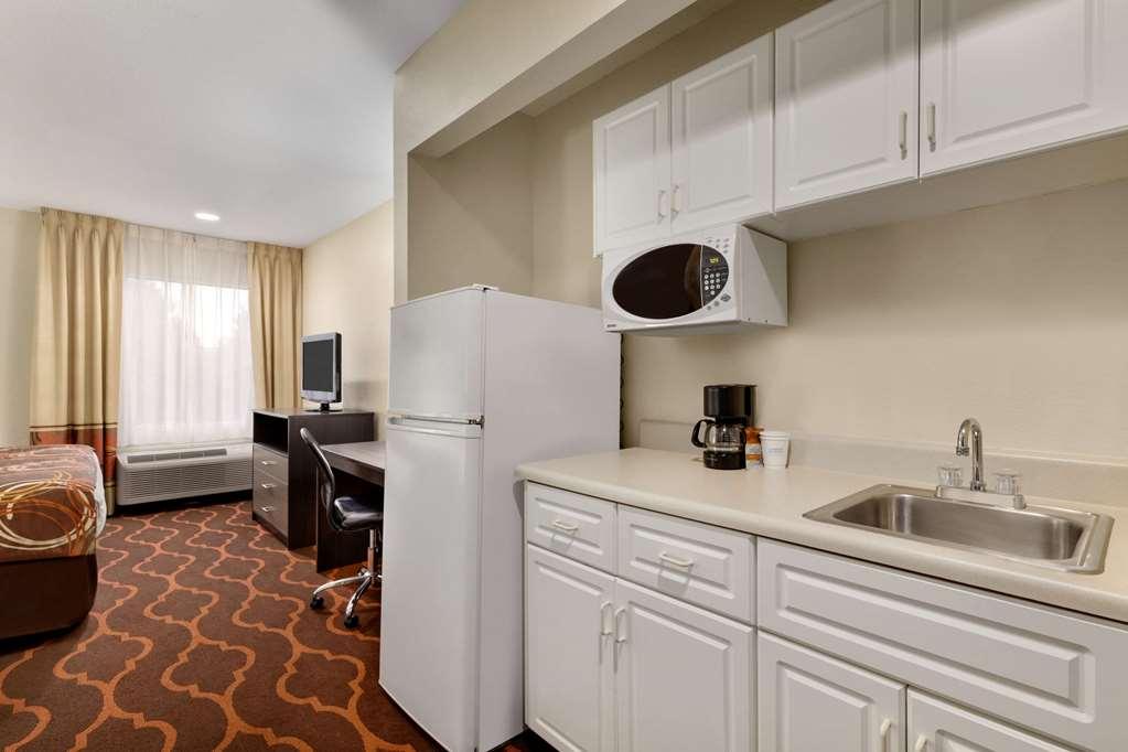Отель Baymont By Wyndham Grovetown Augusta Номер фото